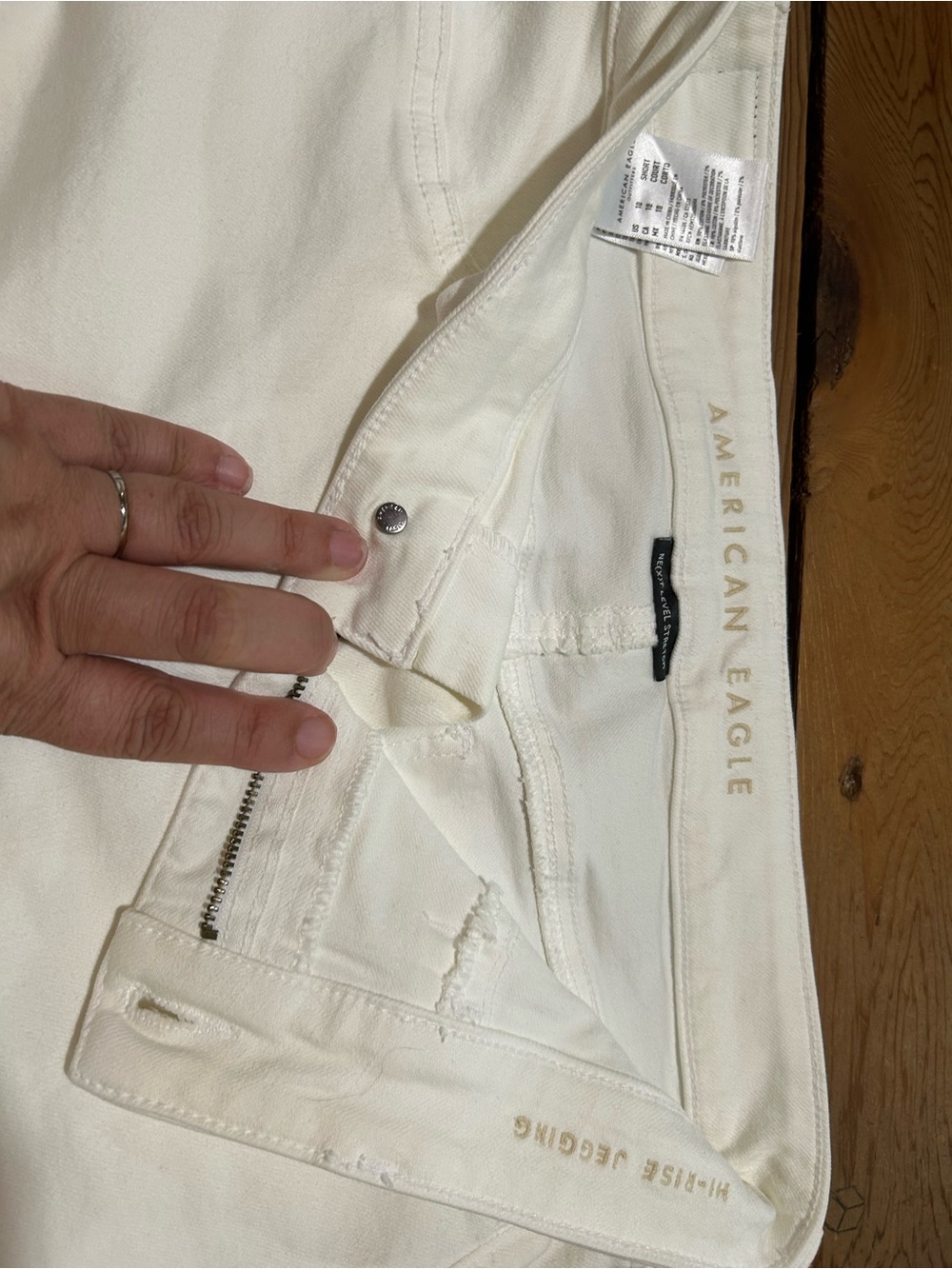 American Eagle Outfitters Women's White Skinny Jeans - Picture 2 of 4